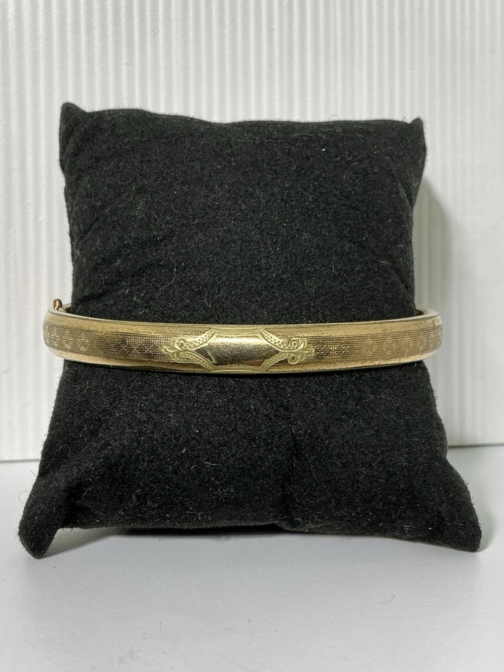 Victorian Gold Filled Hinged Bangle Bracelet Engraved Scroll & Shield